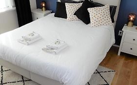 Cozy Private Bedroom Joyce